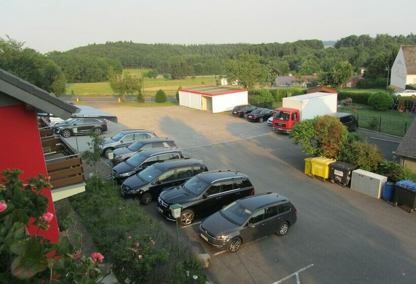 Номер Стандарт, Land Gut Hotel Zur Burg Nürburg