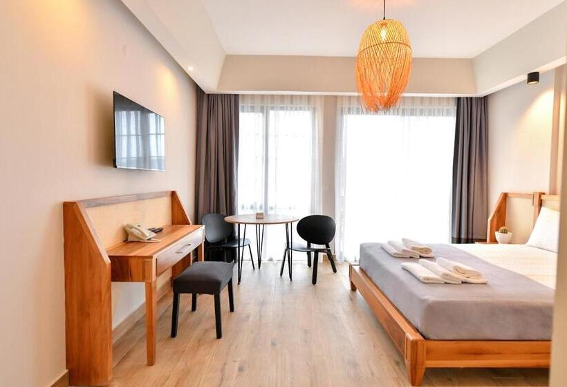 Семейный Номер Вид на Сад, Bliss Loft