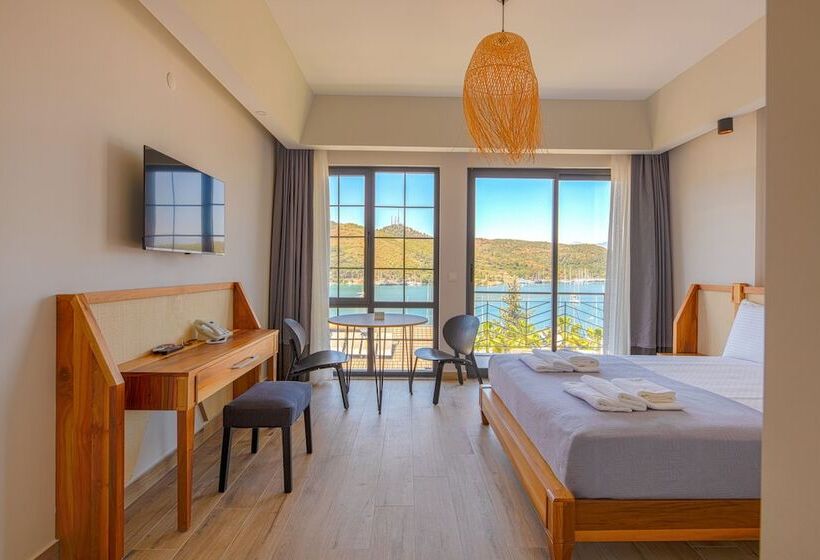 Номер Стандарт Вид на Море, Bliss Loft