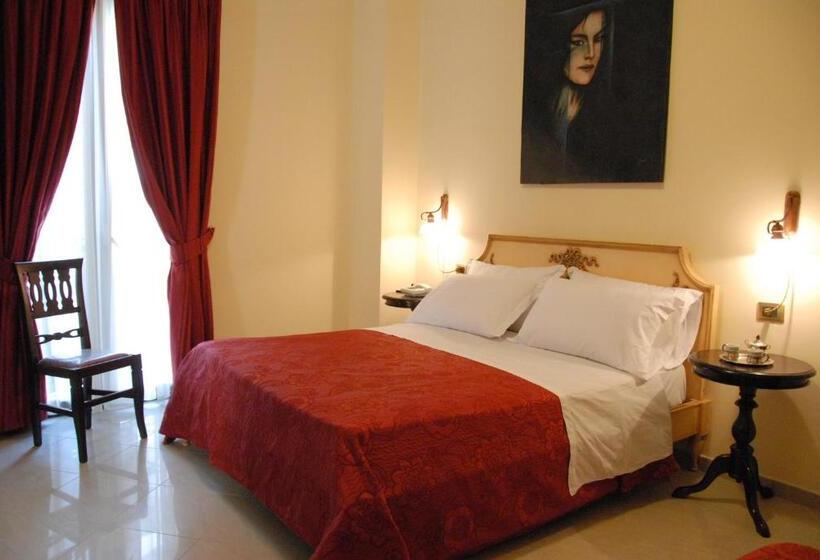Номер Deluxe с Балконом, Garibaldi Relais
