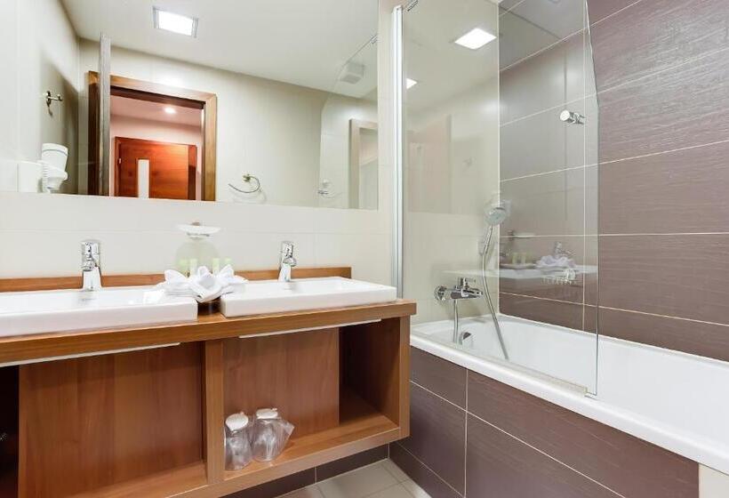 Suite, Janosik