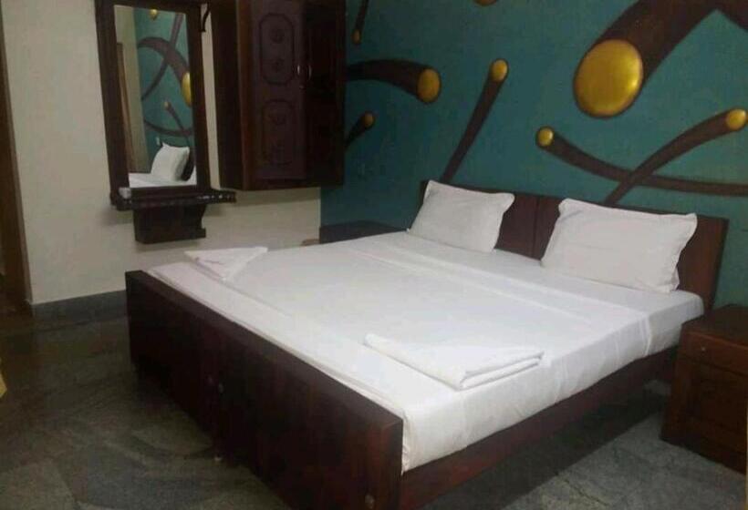 اتاق لوکس با بالکن, Oceanic Beach Residency