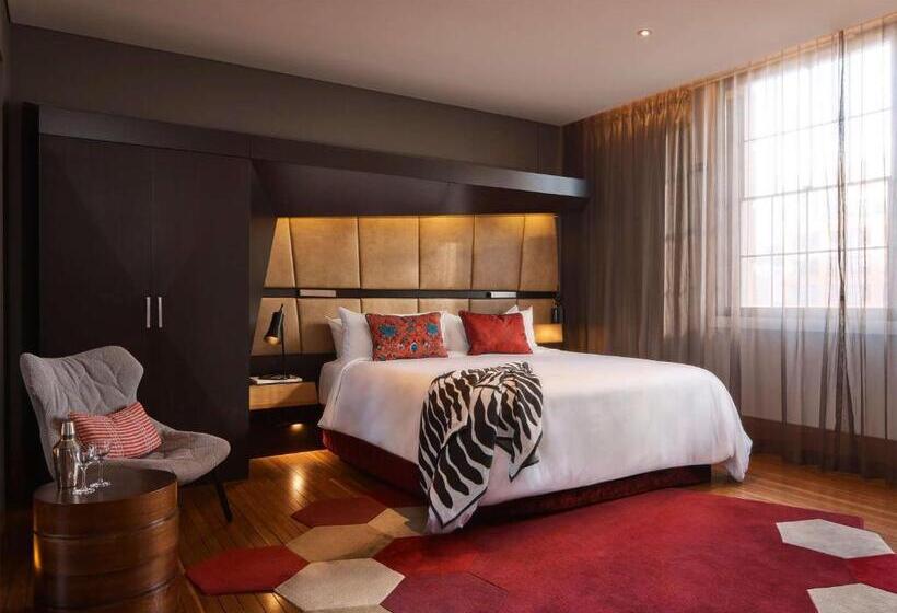 ジュニアスイート, Qt Sydney