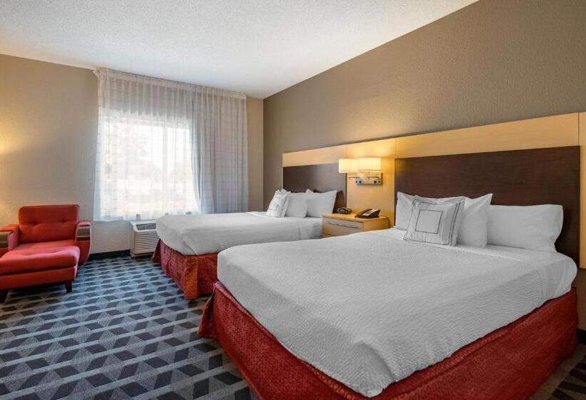 スタンダードスタジオ, Towneplace Suites By Marriott Vincennes