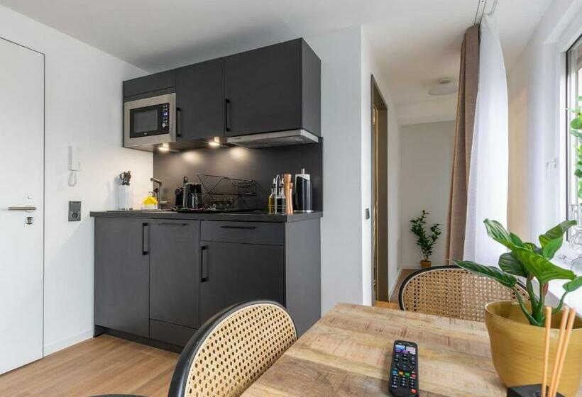 Люкс, Limehome Essen Kettwiger Straße