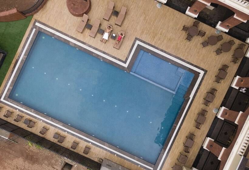 Номер Стандарт Двуспальная Кровать, Fairfield By Marriott Goa Calangute