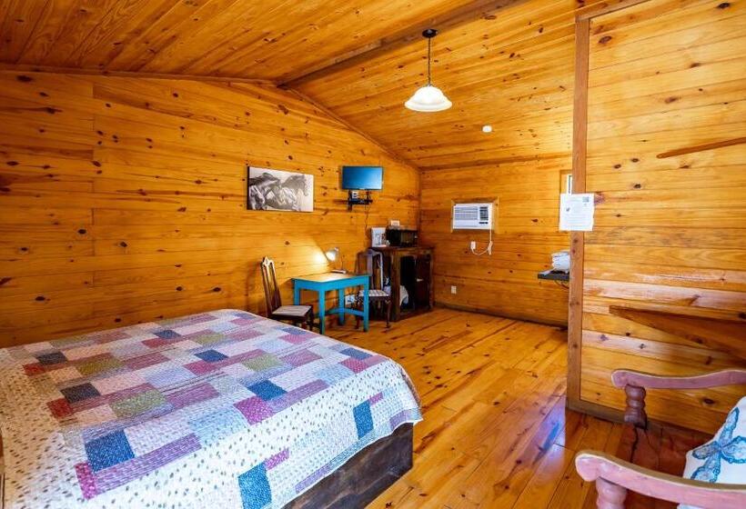 Студио Стандарт Кровать Кинг, The Historic Leakey Inn