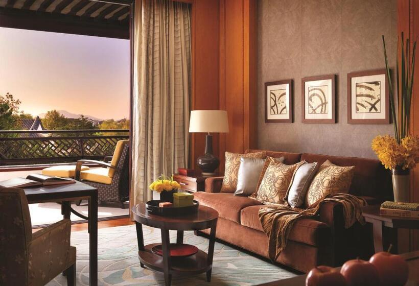 Номер Премиум Вид на Сад, Four Seasons Hotel Hangzhou At West Lake