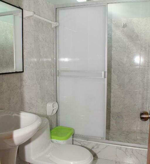 스탠다드 룸, Hostal Cordillera Azul