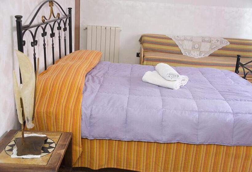Четырехместный Номер Стандарт, Al Borgo Vacanze B&b