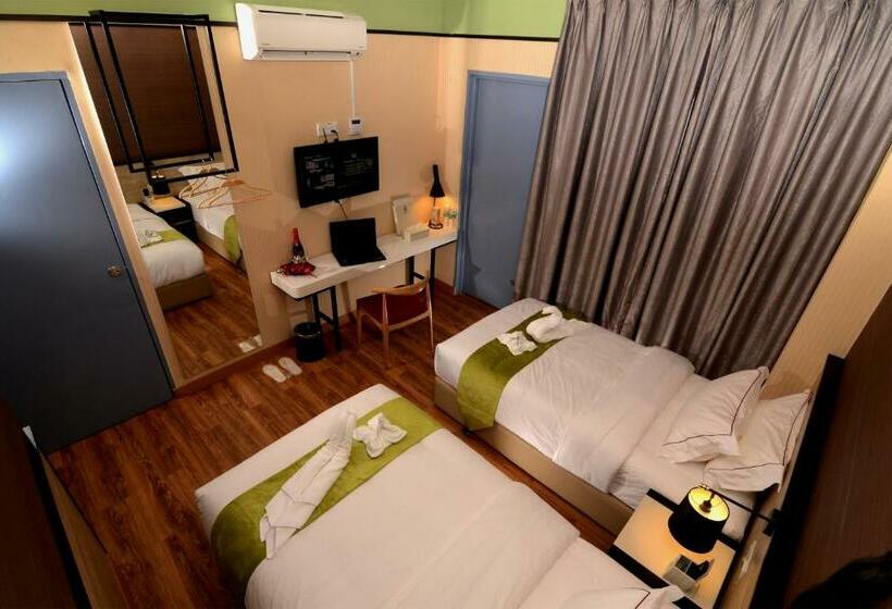 Номер Стандарт, Golden Roof Hotel, Seri Iskandar