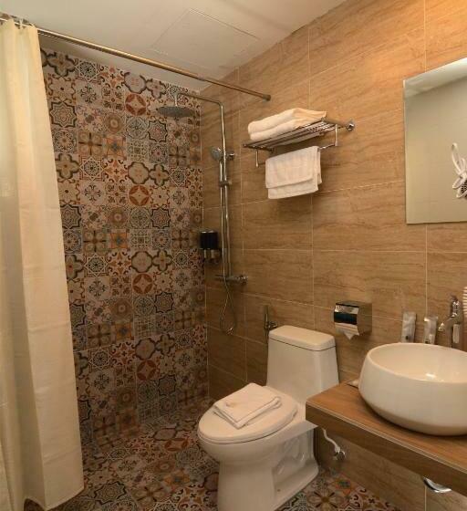 Номер Deluxe Кровать Кинг, Golden Roof Hotel, Seri Iskandar