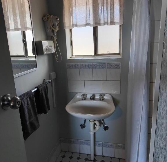 Номер Deluxe, Airport Whyalla Motel