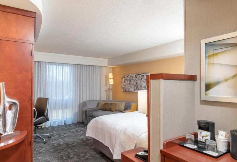 Стандартный Номер Кровать Кинг, Courtyard Milwaukee Airport