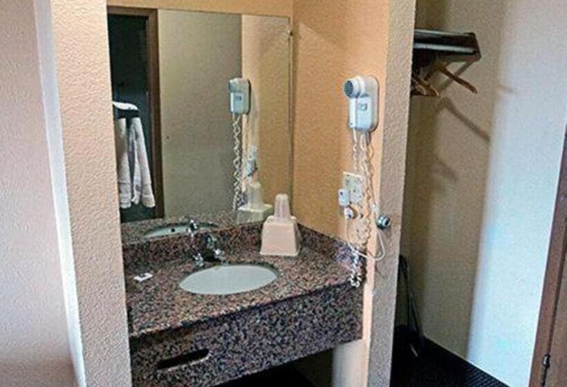 스탠다드 룸 킹사이즈 침대, Motel 6moriarty, Nm