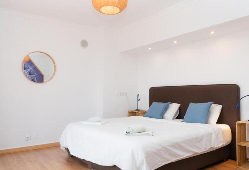 Triple Room Sea View, Surf Yoga Ericeira Guest House