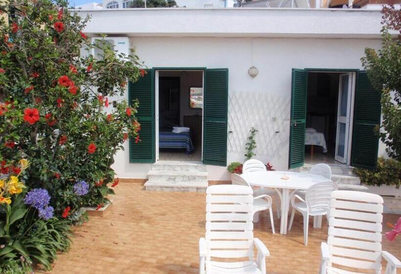 Номер Стандарт Вид на Море, Villa Ersilia