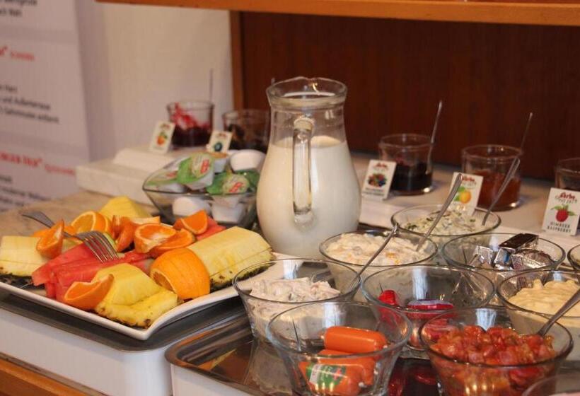 Трехместный Номер Базовый, Regiohotel Aparthotel Wernigerode
