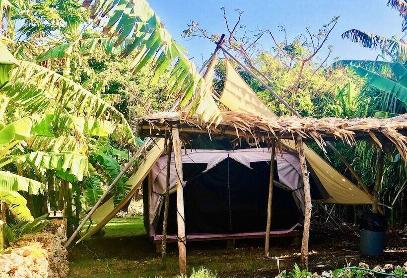 Deluxe Cottage, Camp Utila Village   Hostel