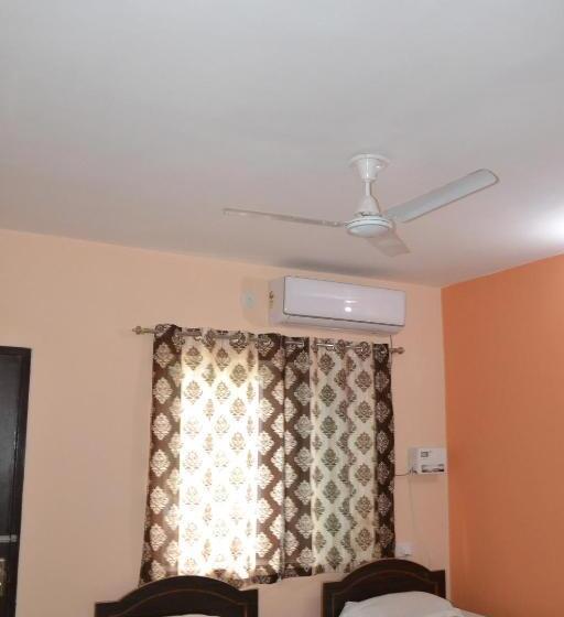 Номер Economy, Maurya Vihar Bodhgaya