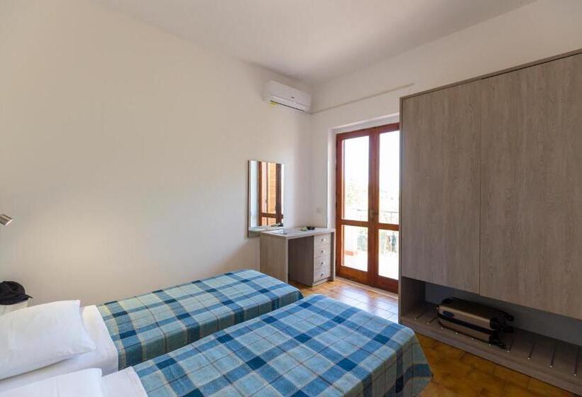 Апартаменты 2 Спальни, Residence Limoneto