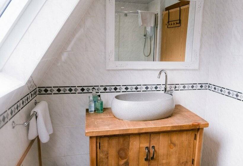 בקתה, Bright Star Lodge