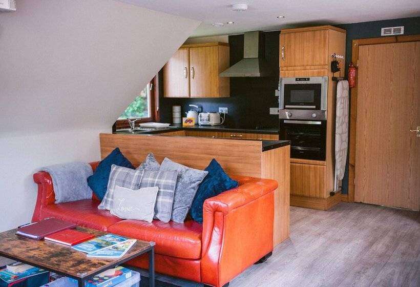 בקתה, Bright Star Lodge