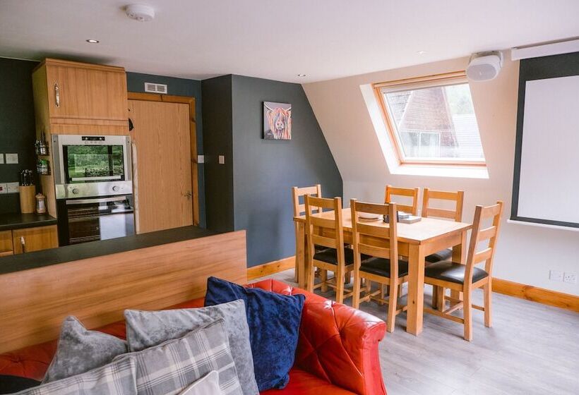 בקתה, Bright Star Lodge