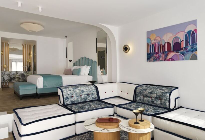 سوییت سوپریور با چشم‌انداز دریا, Cresanto Luxury Suites