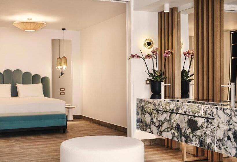 سوئیت پرزیدنت, Cresanto Luxury Suites