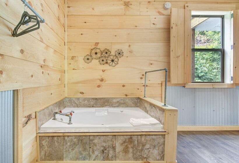 Woonhut, Bearly Hidden By Jackson Mountain Rentals