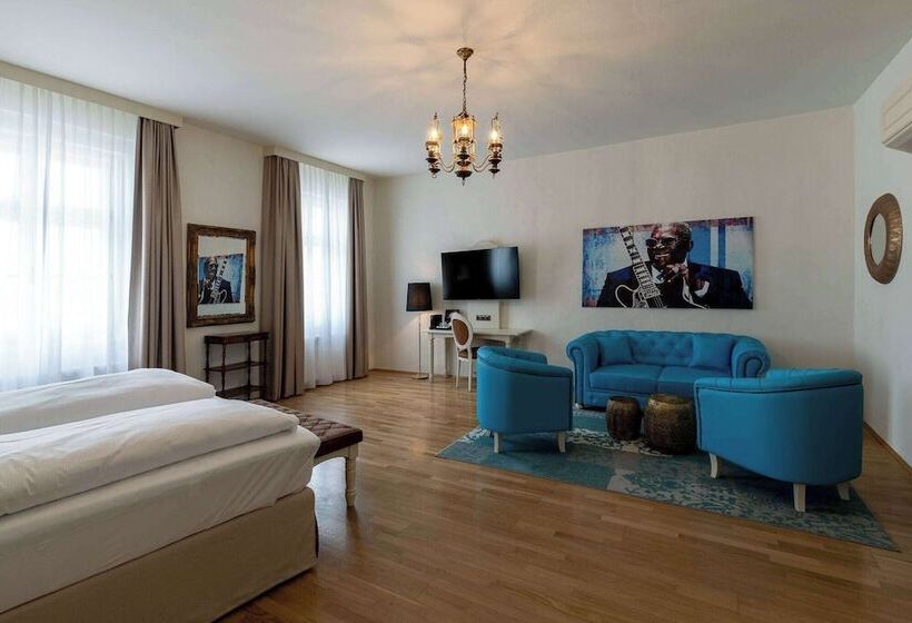 Полулюкс, Amedia Plaza Wels, Trademark Collection By Wyndham
