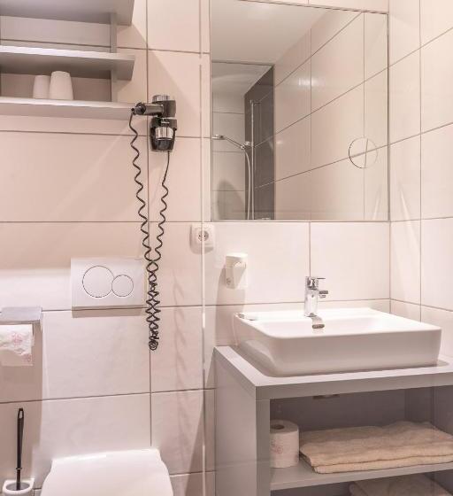 Номер Стандарт Вид на Озеро, Ferienclub Bellevue Am See