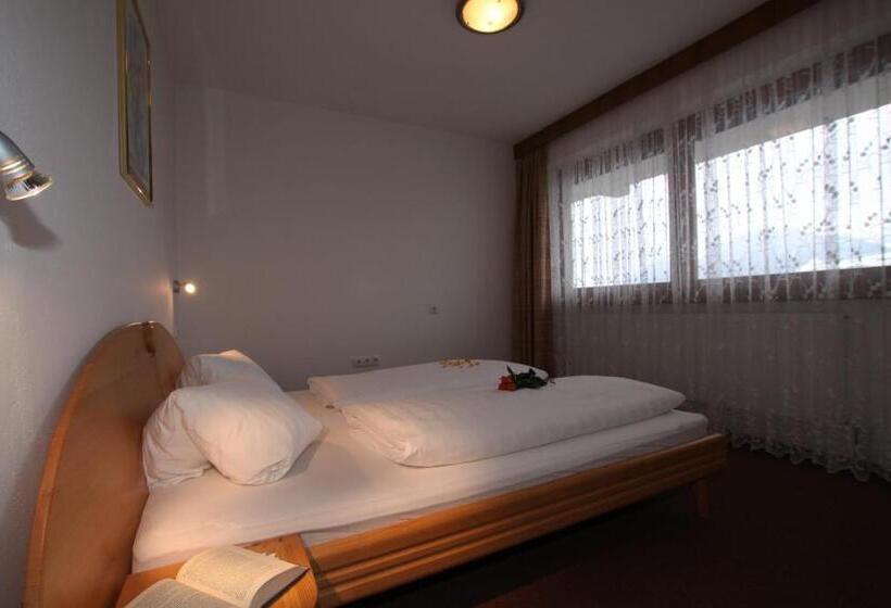 Апартаменты 2 Спальни, Garni Tirol
