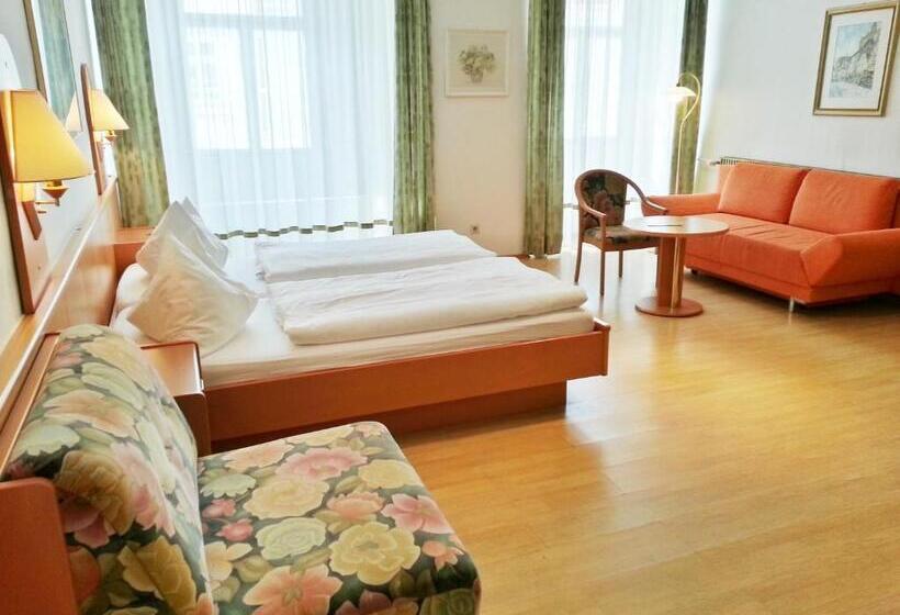 اتاق استاندارد, Madar Café Restaurant Zum Fürsten