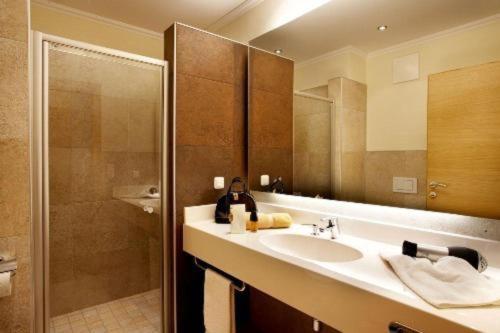 Номер Стандарт с Балконом, Sonnblick Apartments Und Zimmer   Nationalpark Sommercard Inklusive