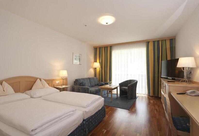 Полулюкс с Балконом, Relax  & Wanderhotel Poppengut