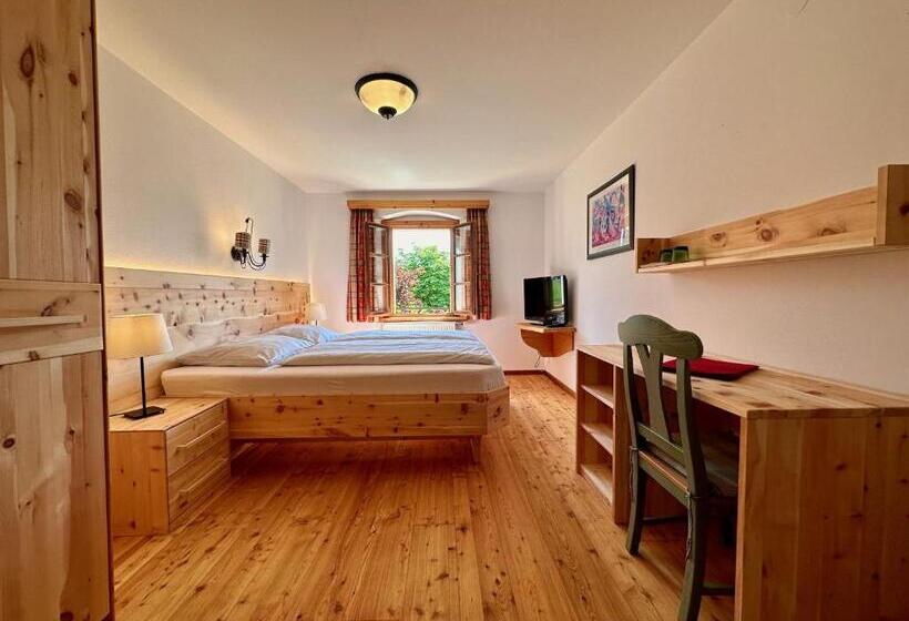 Номер Стандарт, Lexenhof