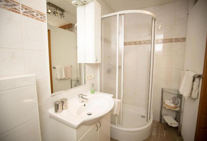 Номер Deluxe, Pension Knoll
