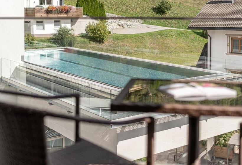 Полулюкс, Alpin Art & Spa Hotel Naudererhof Superior