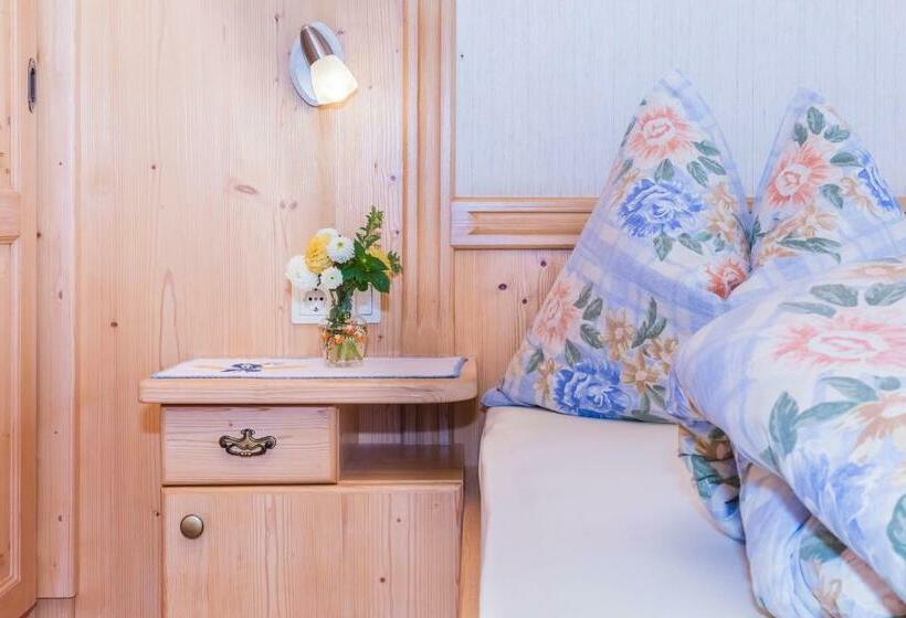 Номер Стандарт с Балконом, Stabentheiner Hof