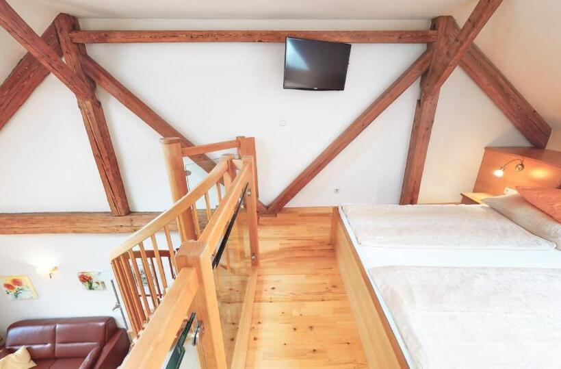 Апартаменты Дюплекс 1 Спальня, Bauernhofpension Herzog Zu Laah