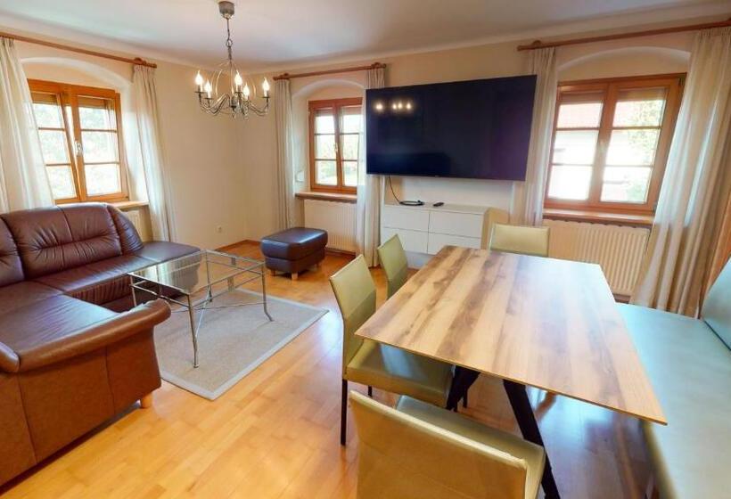 Апартаменты 1 Спальня Вид на Сад, Bauernhofpension Herzog Zu Laah
