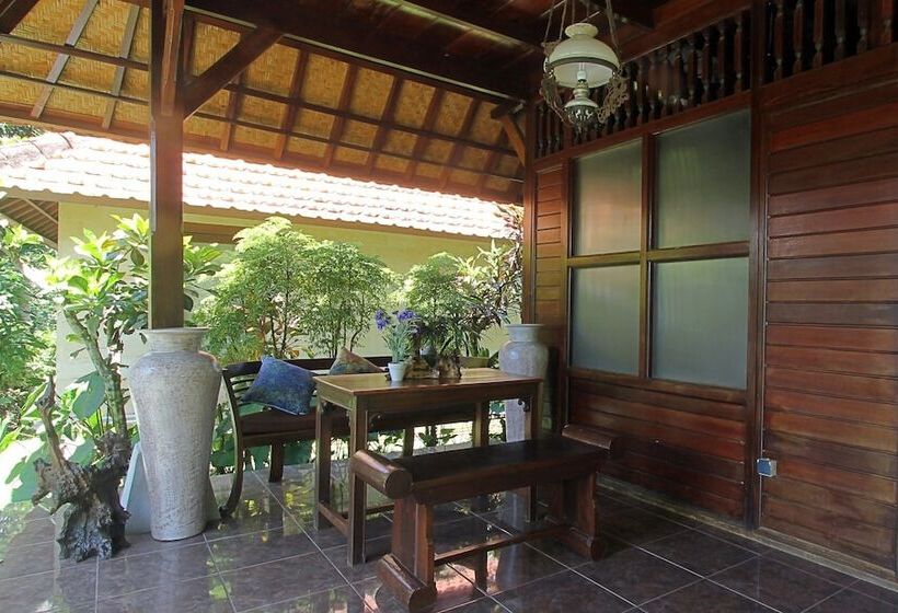 Номер Классика Двуспальная Кровать, Abangan Bungalow