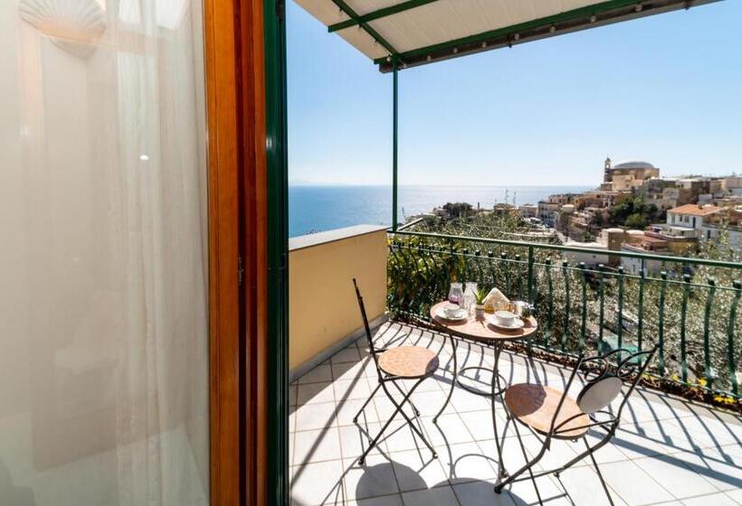 Номер Стандарт Вид на Море, Le Nereidi B&b