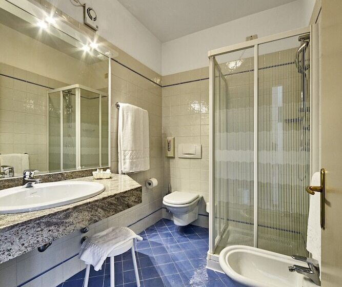 Семейный Номер, Palace Hotel Regina