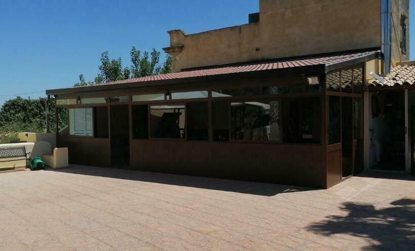 디럭스 룸, Villa Mozia