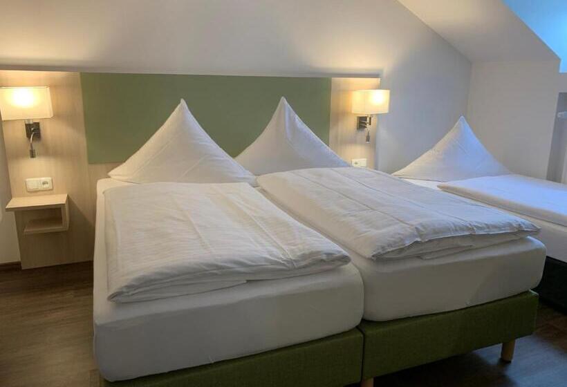 Номер Стандарт Трехместный, Marias Inn   Bed & Breakfast