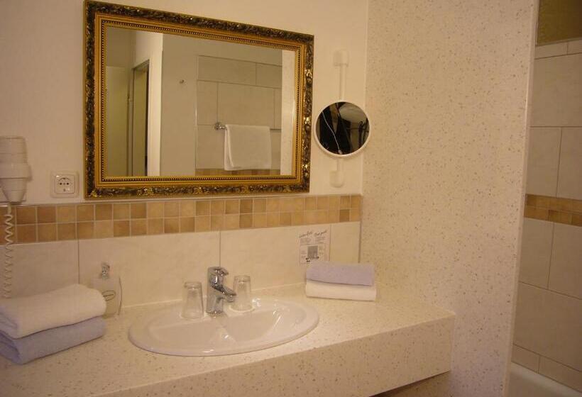 Полулюкс, Klassik Hotel Am Tor