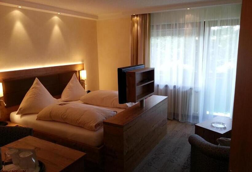 발코니 수피리어 룸, Wellness Hotel Talblick